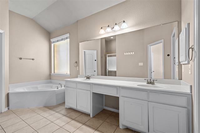 Building Photo - 4119 Mustang Ave