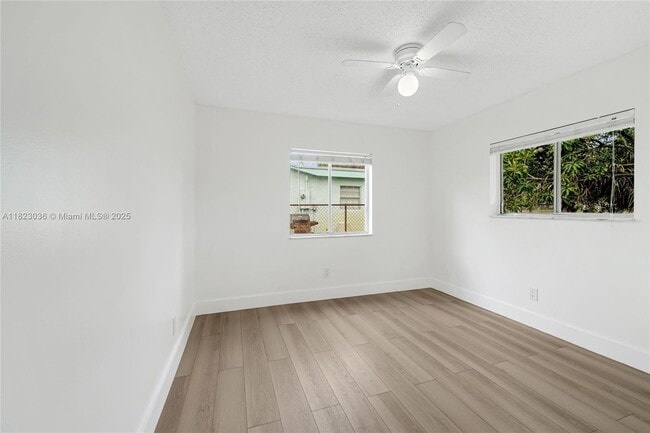 Building Photo - 2530 NW 26th Ave