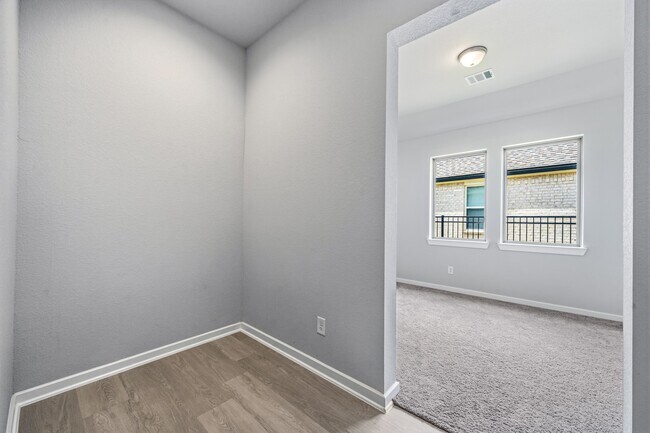 Building Photo - 7623 Coral Lk Dr