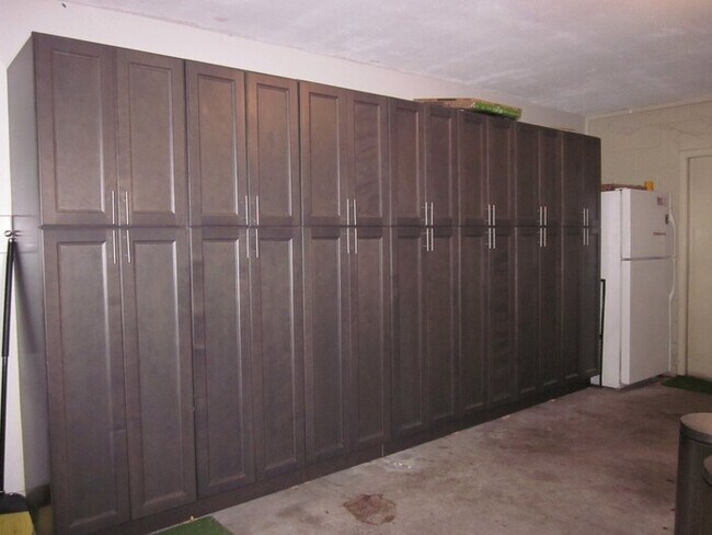 Building Photo - COUNTRY PLACE POOL HOME ON CUL-DE-SAC LOT