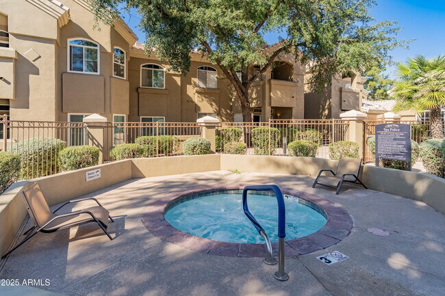 Building Photo - 5335 E Shea Blvd