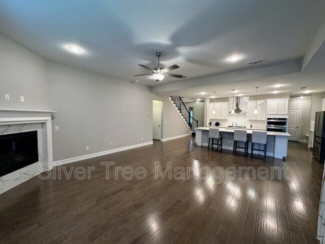 Building Photo - 1104 Pinnacle Ridge Rd