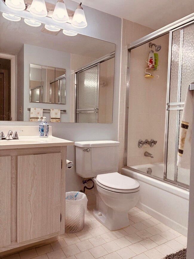 Building Photo - 331 Knotty Pine Cir