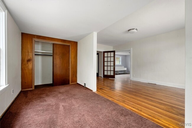 Building Photo - 1410 Fincke Ave