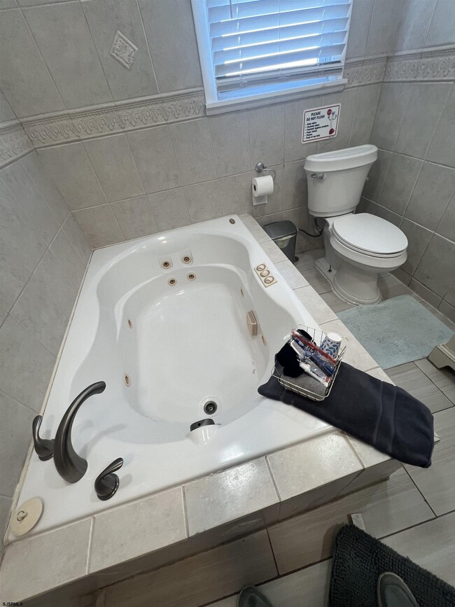 Building Photo - 239 N Derby Ave