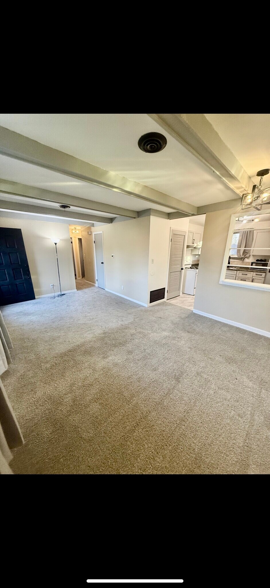 Building Photo - 1611 Vilardo Ln