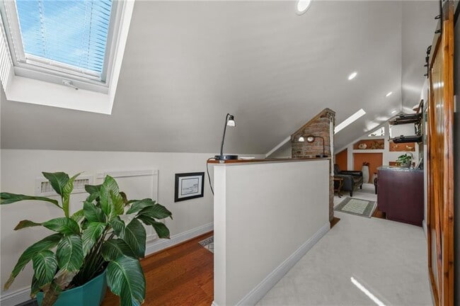 Building Photo - 25 Peckham Ave