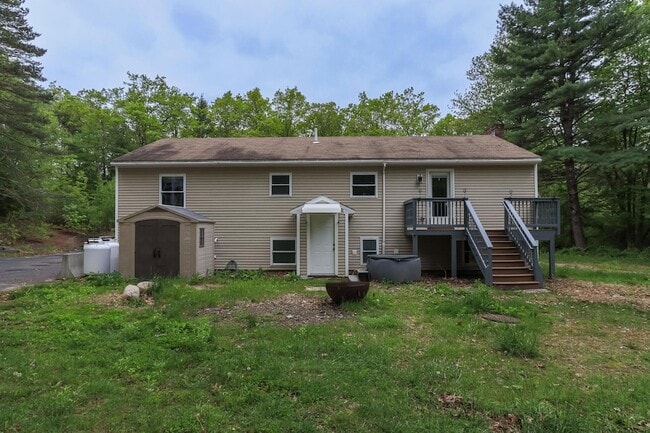 Building Photo - 240 Leda Ave