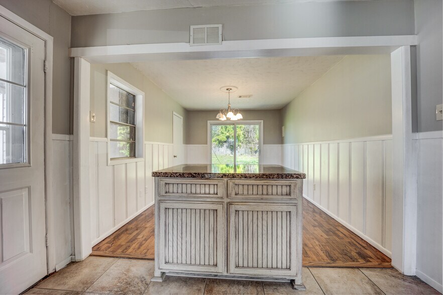 Building Photo - 4313 S 22nd St