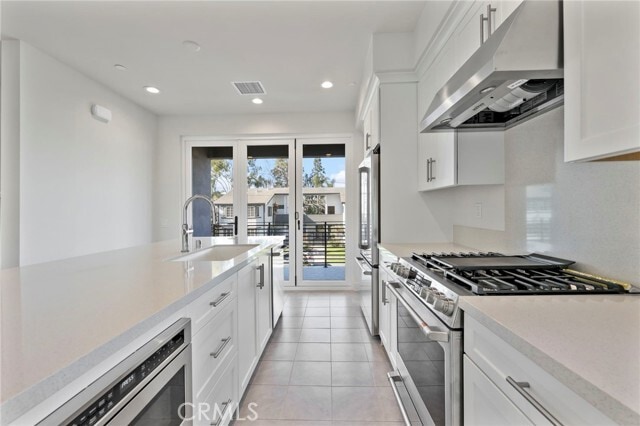 Building Photo - 19071 Main St