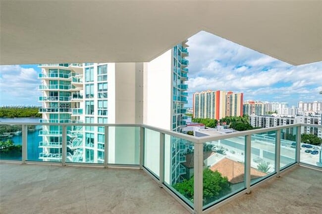 Building Photo - 200 Sunny Isles Blvd