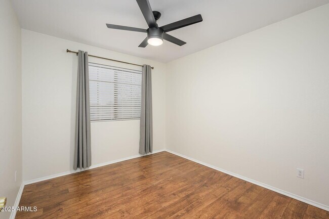 Building Photo - 25825 N 65th Ave