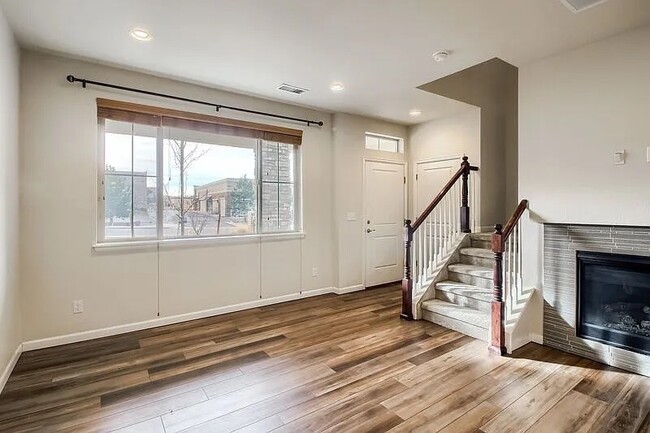 Building Photo - 8986 E Phillips Dr