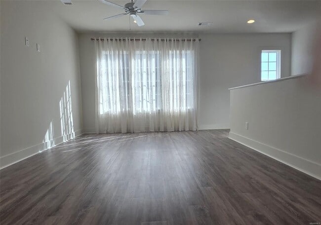 Building Photo - 4517 Broadwick St