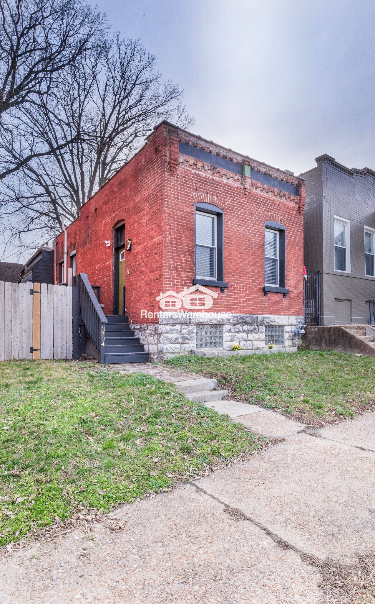 Building Photo - 3204 Winnebago St
