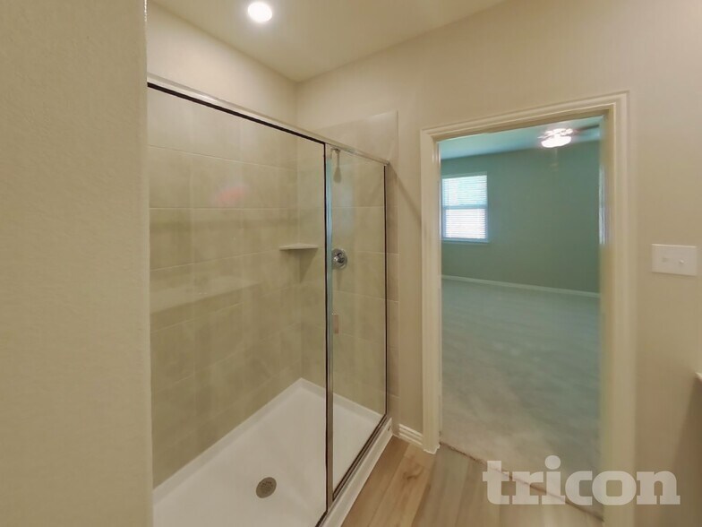 Building Photo - 219 Jenkinson Dr