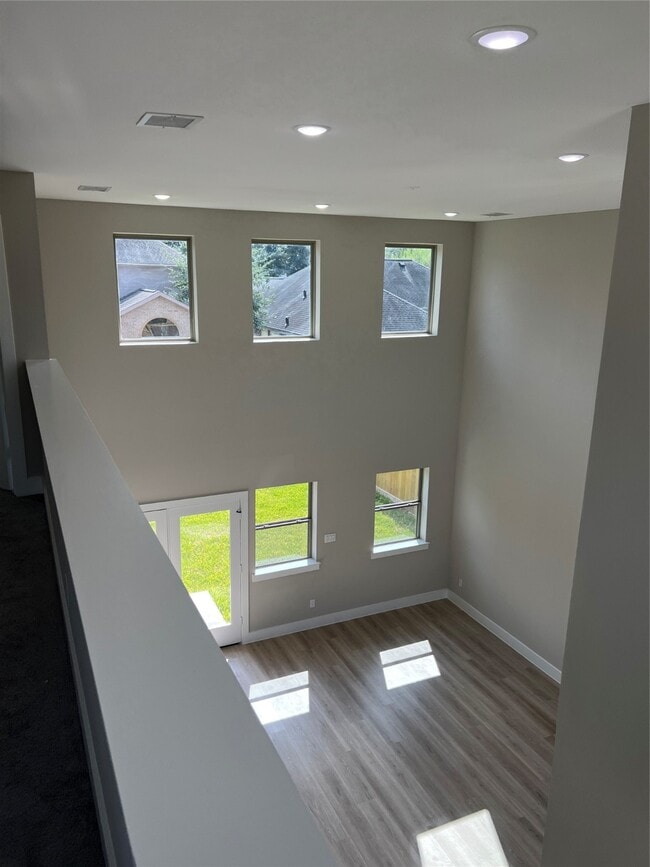 Building Photo - 2603 Piemonte Ave