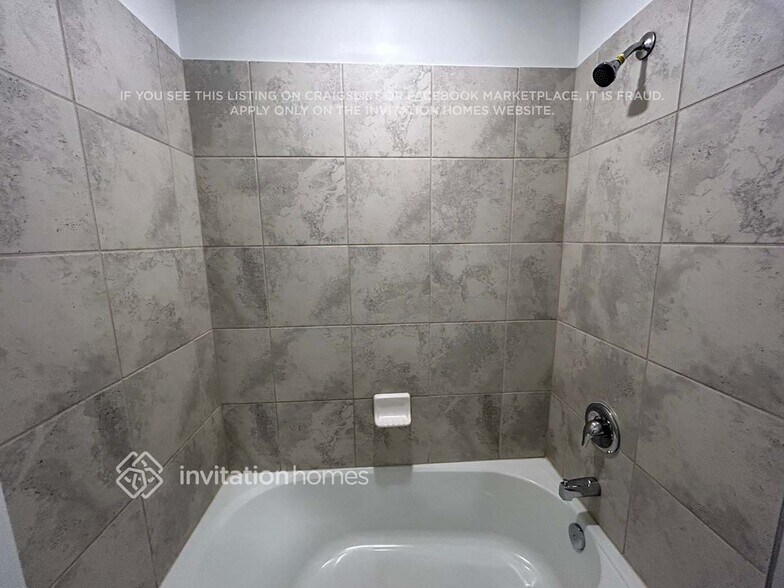 Building Photo - 4271 Palatina Way