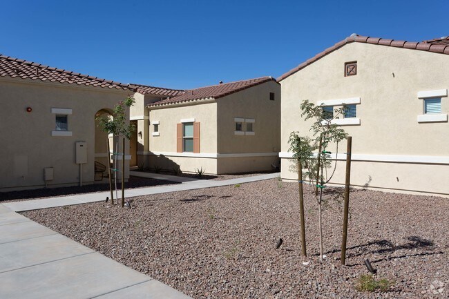Building Photo - Avilla Meadows
