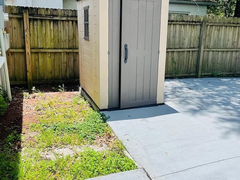 Backyard Storage Shed - 4927 Billy Direct Ln