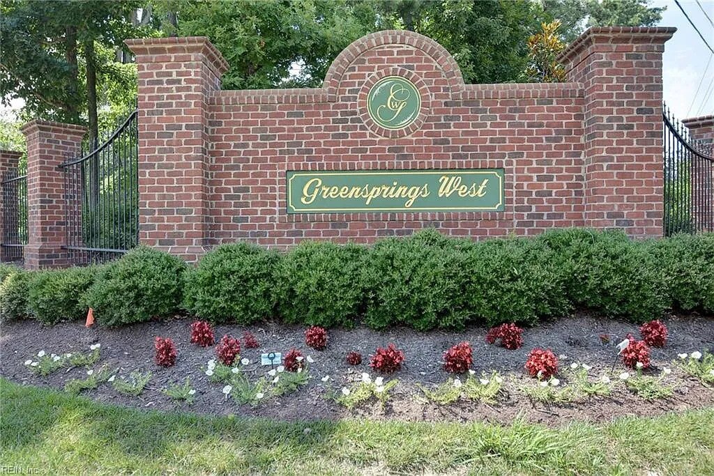Building Photo - 4009 Thorngate Dr