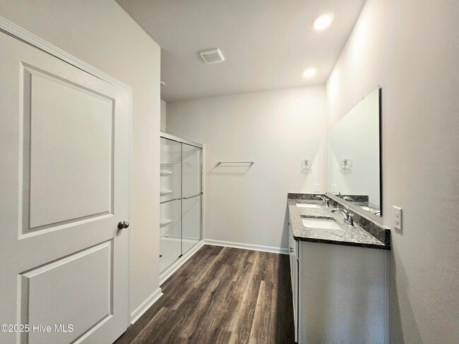 Building Photo - 4277 Blossom Hl Dr