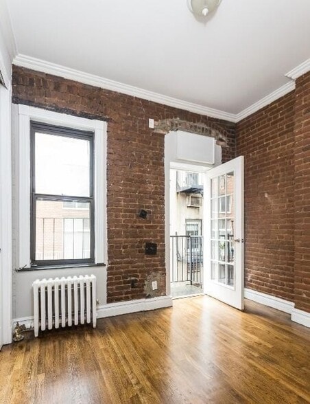 Building Photo - 219 E 23rd St