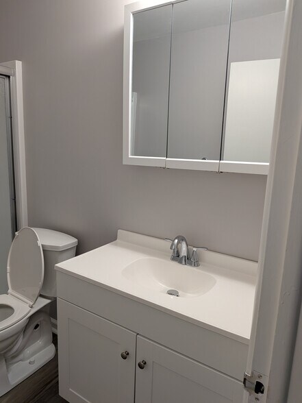 Bathroom - 2863 Cedar Hill Rd