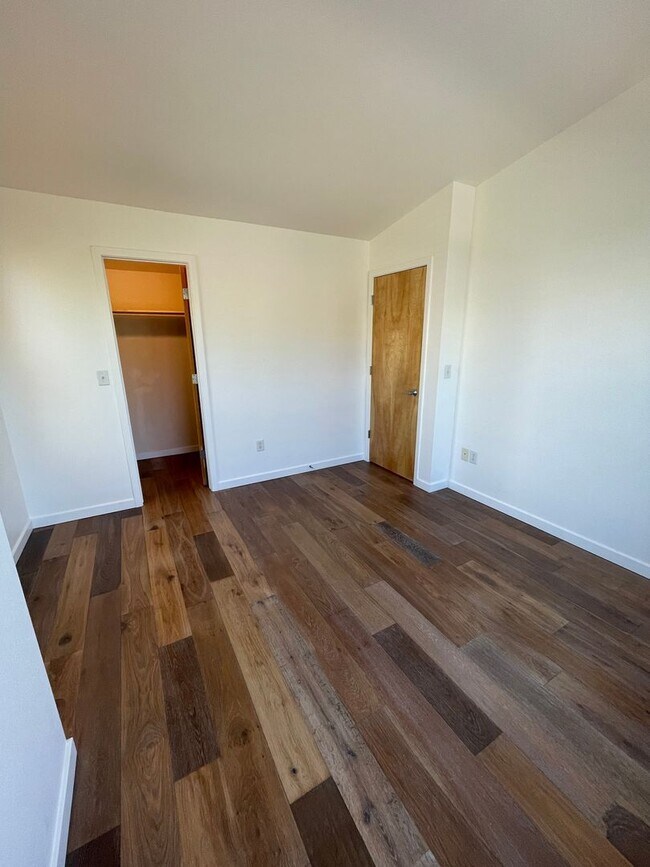 Building Photo - Adorable 2B/1B North Boulder Home