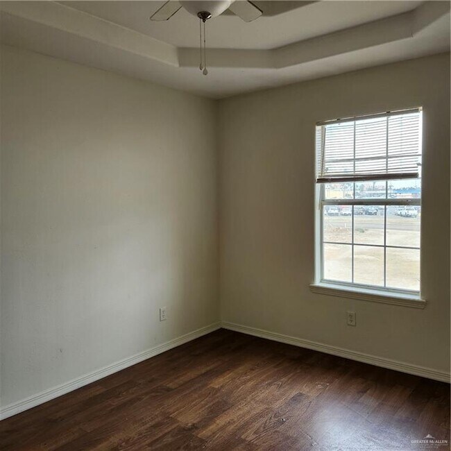 Building Photo - 8 Gastel Cir