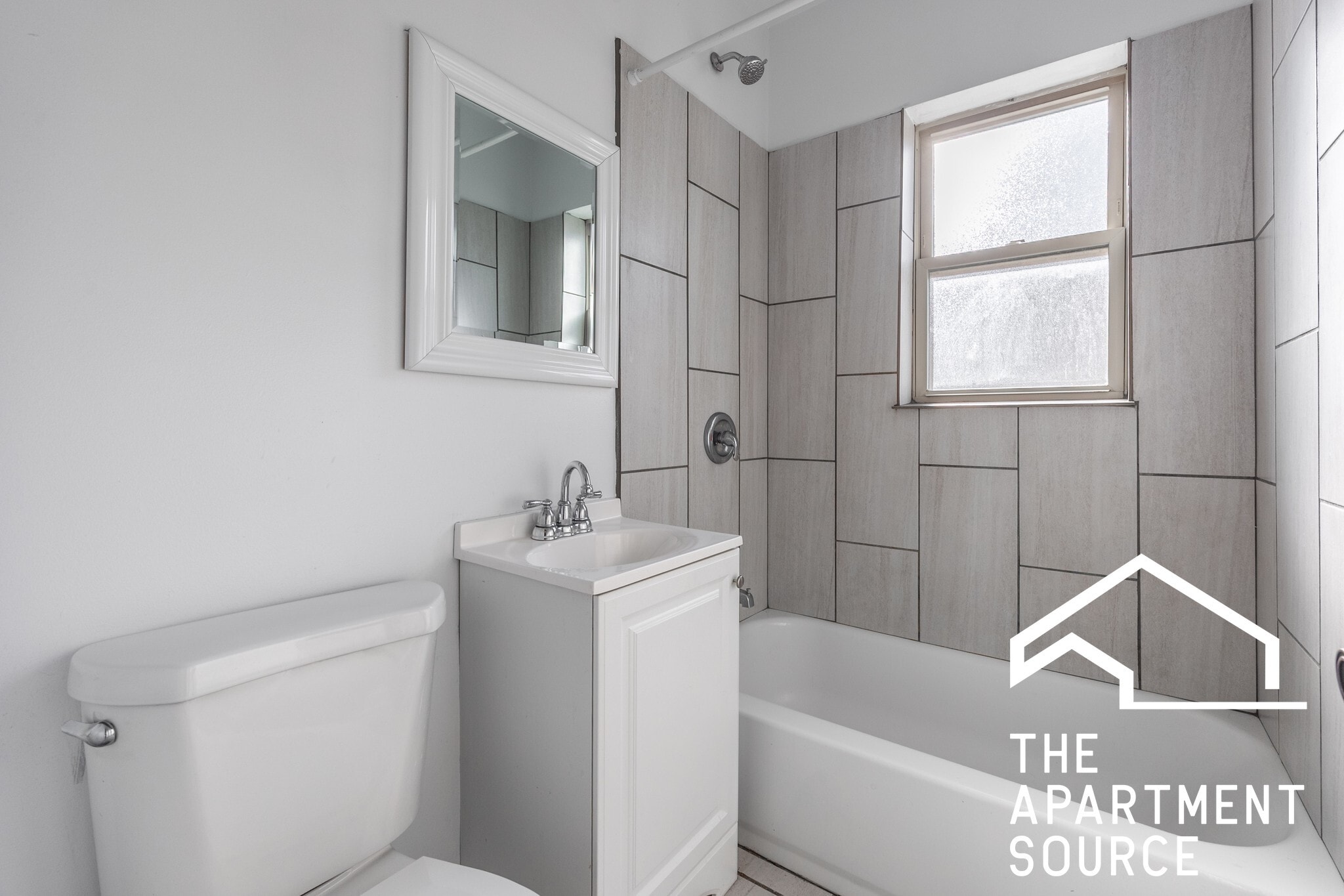 Building Photo - 6346 N Magnolia Ave