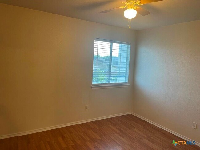 Building Photo - 4908 Donegal Bay Ct