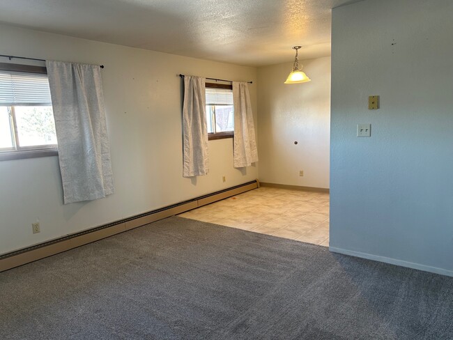 Dining Room - 4407 Parkview Dr