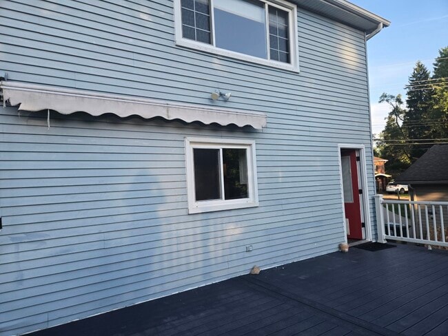 Building Photo - 1125 S Long Lake Blvd
