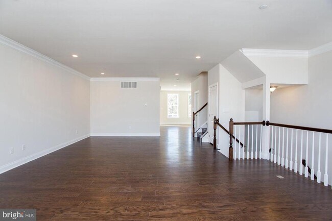 Building Photo - 65 Lila Ln