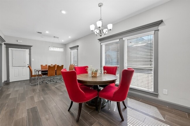 Building Photo - 11280 Braes Forest Dr