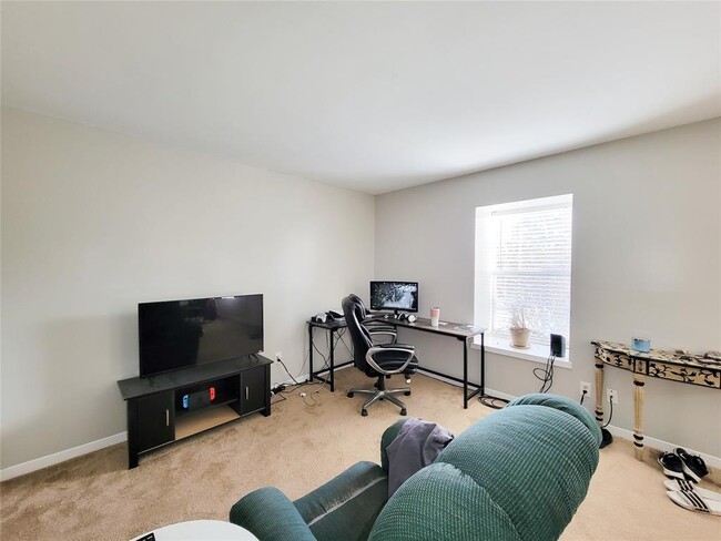 Building Photo - 9029 Gaylord Dr