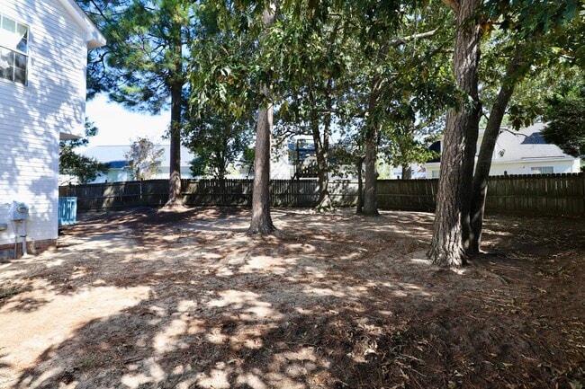 Building Photo - 21 N Trace Ct