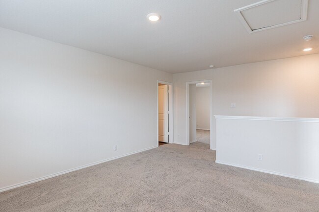 Building Photo - 13021 Kalinoski