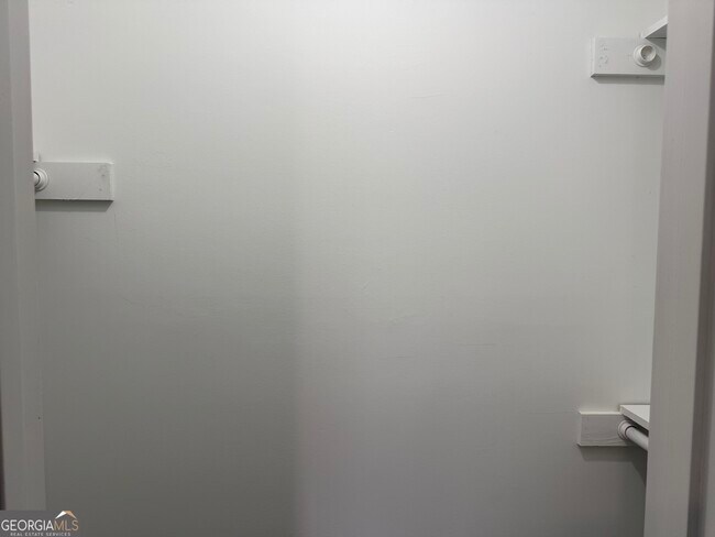 Building Photo - 731 Moon Bridge Rd