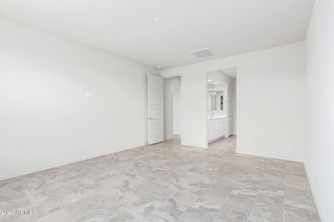 Building Photo - 8529 S 67th Dr