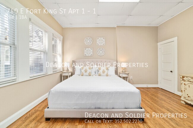 Building Photo - 740 E Fort King St