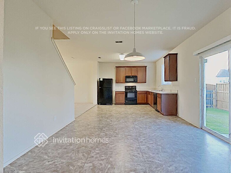 Building Photo - 2101 Windsor Farms Dr