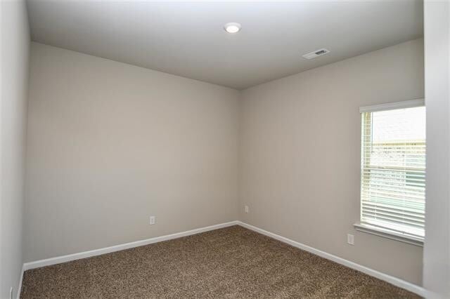 Building Photo - 307 Ivyleaf Dr NW