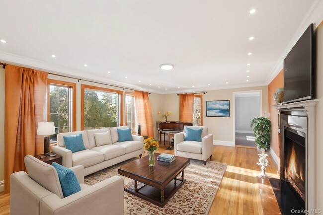 Building Photo - 1250 Harbor Rd