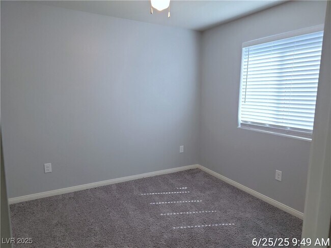 Building Photo - 3836 Lambent Ave