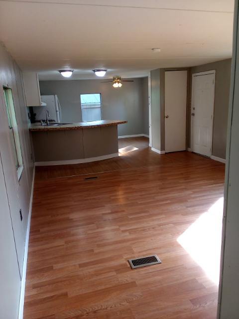 Building Photo - 505 Golden Acres Dr