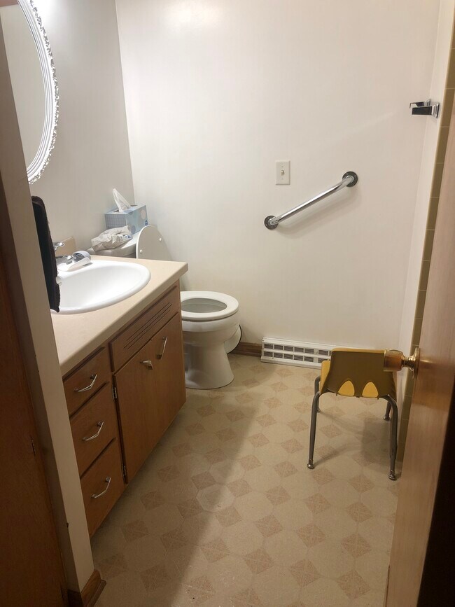 Building Photo - 306 S Franklin St