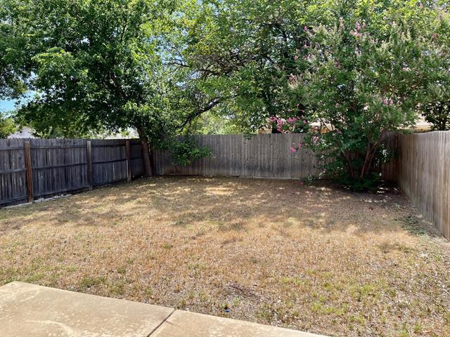 Building Photo - 7601 Creekmoor Dr