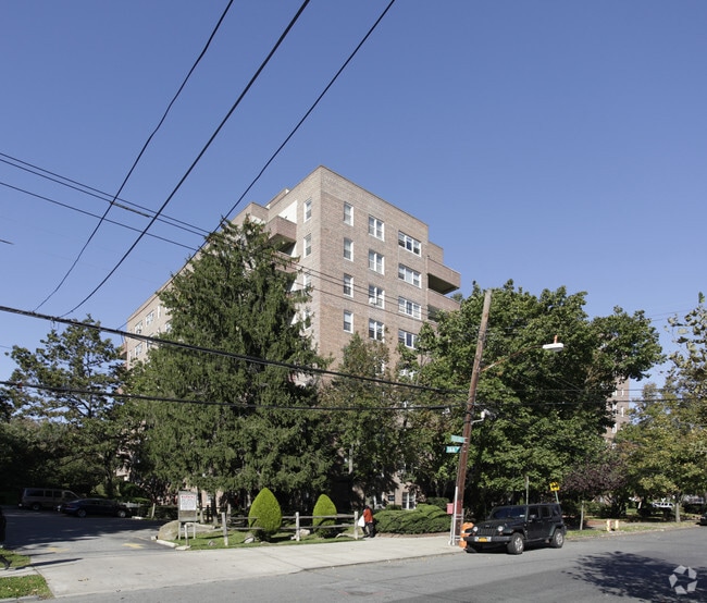 Building Photo - Sussex Hall Apartments